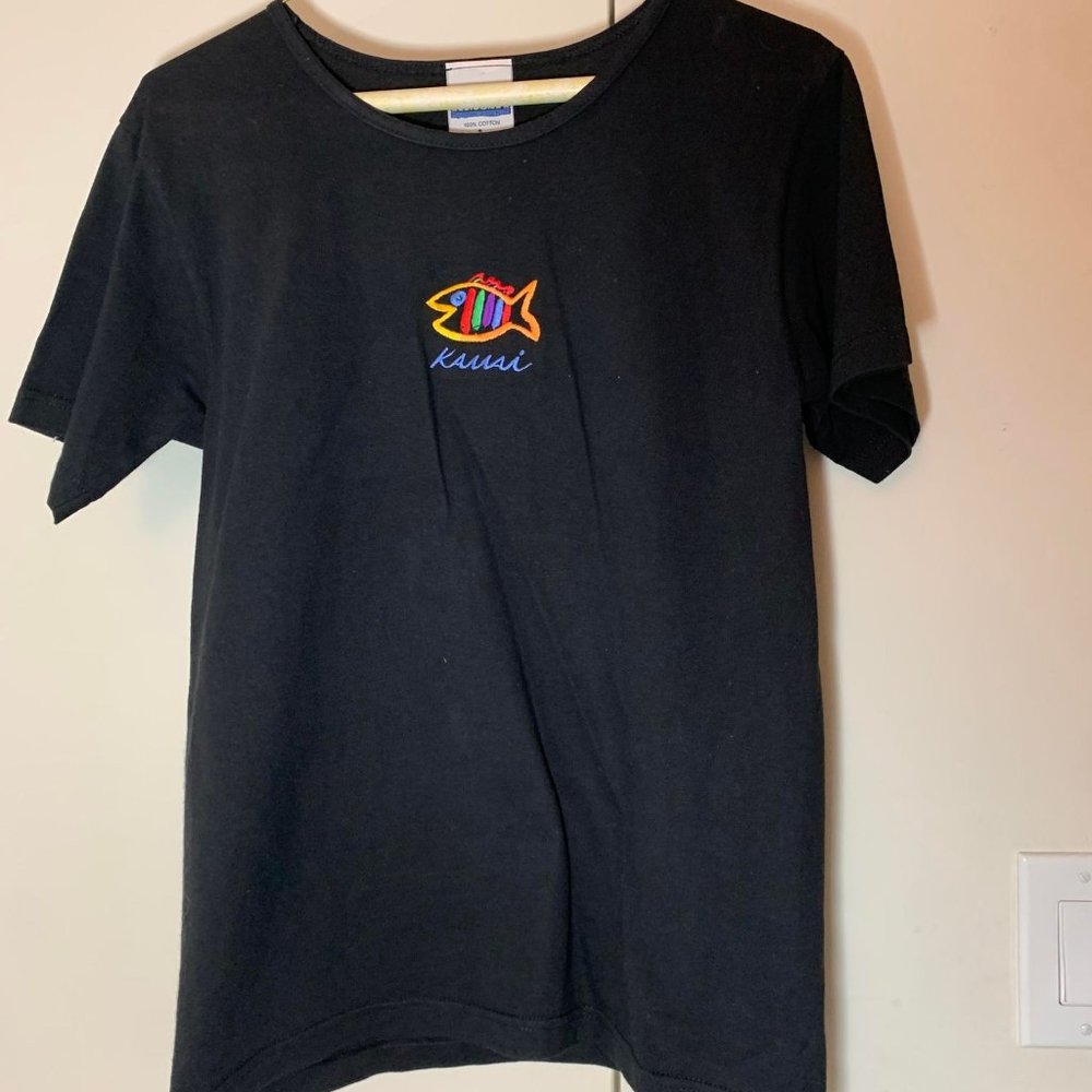 Vintage Kauai Hawaii Embroidered T-Shirt - sz Small